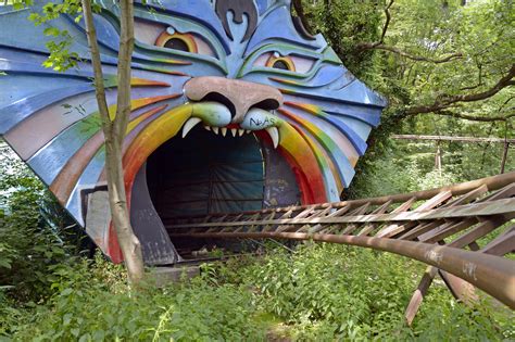  Spreepark Berliinin hylätty huvipuisto - kadonneiden hymyjen ja ruostuvan nostalgian maa!